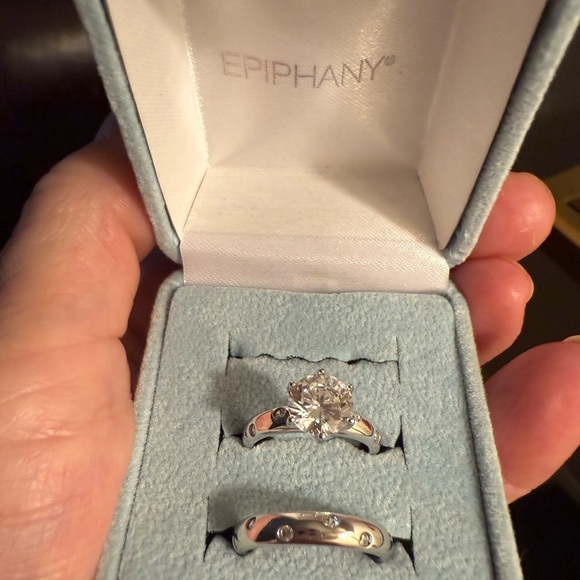 Vintage Epiphany Platinum-Plated Sterling Silver Engagement & Wedding Ring set - Picture 3 of 6